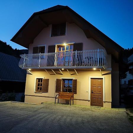 Апартаменты House Of Relaxation Zgornja Sorica Экстерьер фото